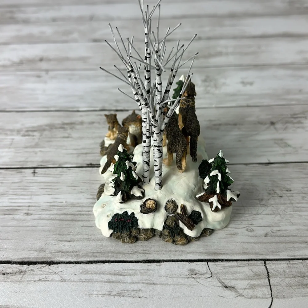 Department 56 WOLVES in the WOODS 52765 Village accessory